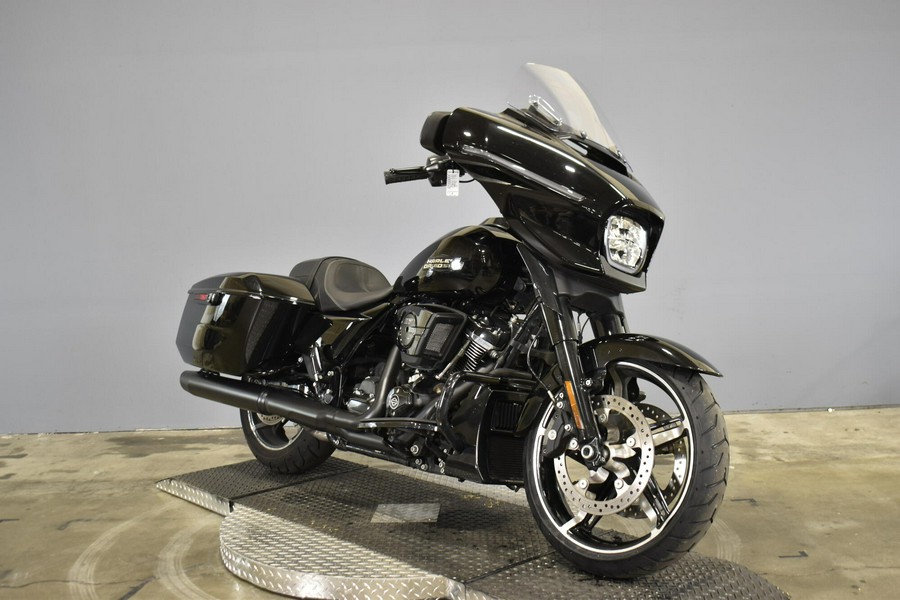 2025 Harley-Davidson Street Glide Vivid Black