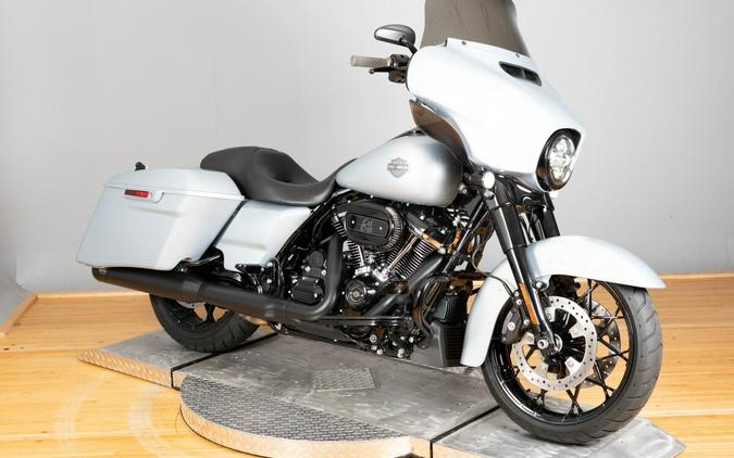 2023 Harley-Davidson Street Glide Special