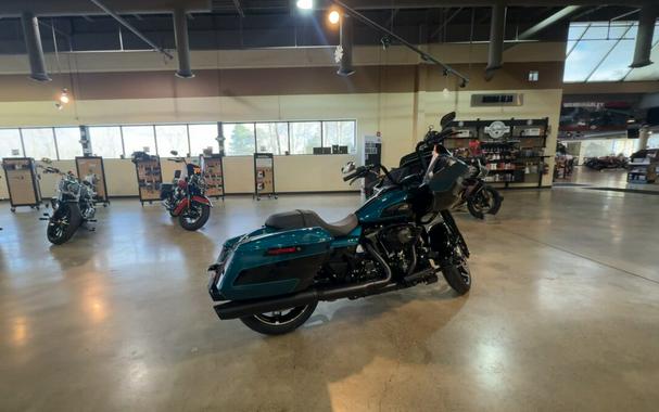 2026 Harley-Davidson® Road Glide® Teal Thunder / Vivid Black - Black