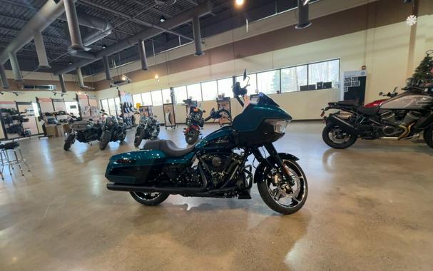 2026 Harley-Davidson® Road Glide® Teal Thunder / Vivid Black - Black