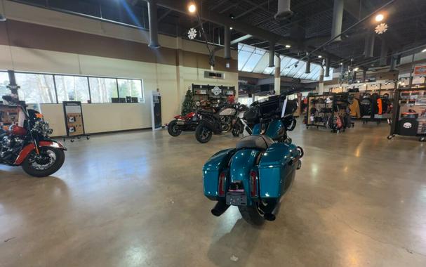 2026 Harley-Davidson® Road Glide® Teal Thunder / Vivid Black - Black