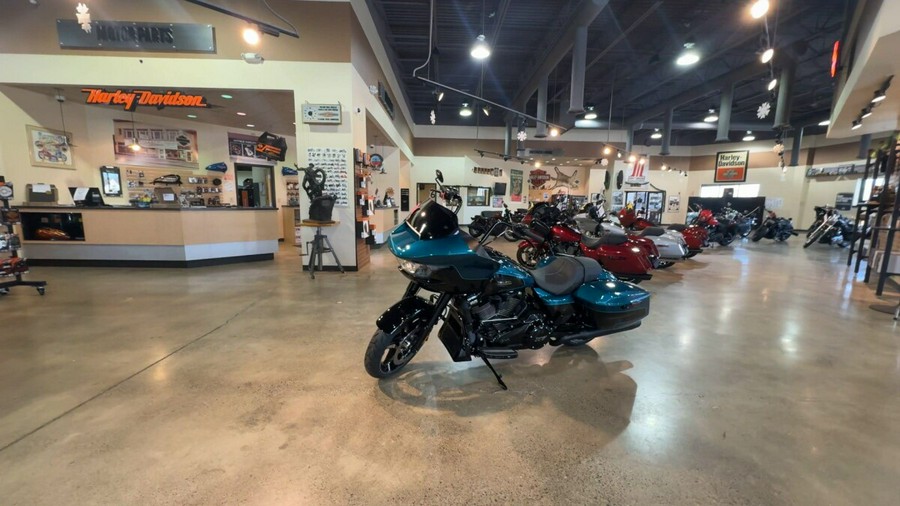 2026 Harley-Davidson® Road Glide® Teal Thunder / Vivid Black - Black