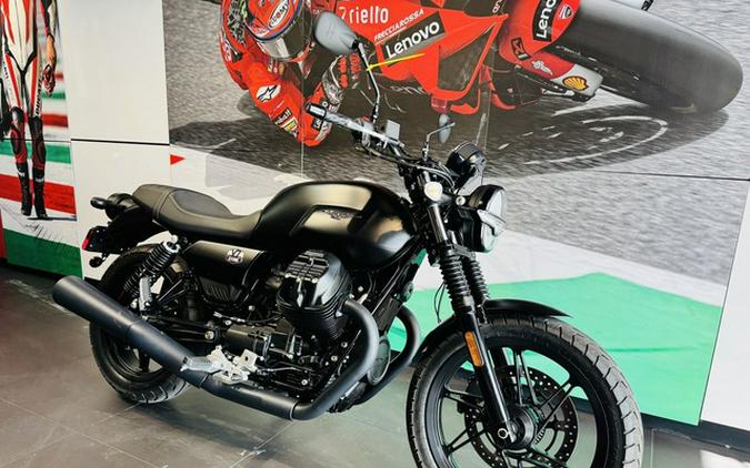 2021 Moto Guzzi V7 Stone E5