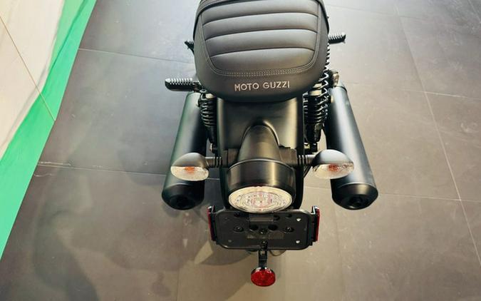 2021 Moto Guzzi V7 Stone E5