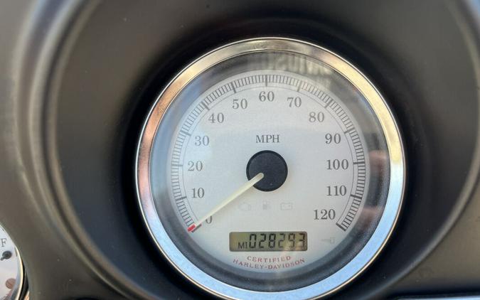 2006 Harley-Davidson® FLHXI Street Glide® BLACK 700530