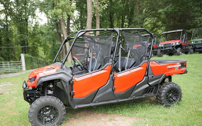 2023 Honda® Pioneer 1000-6 Deluxe Crew