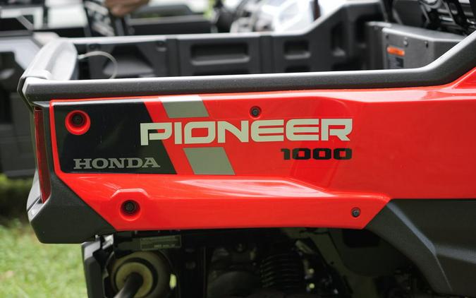 2023 Honda® Pioneer 1000-6 Deluxe Crew