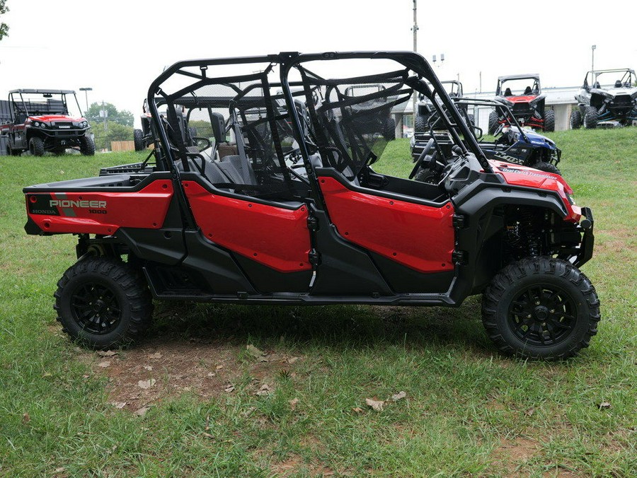 2023 Honda® Pioneer 1000-6 Deluxe Crew