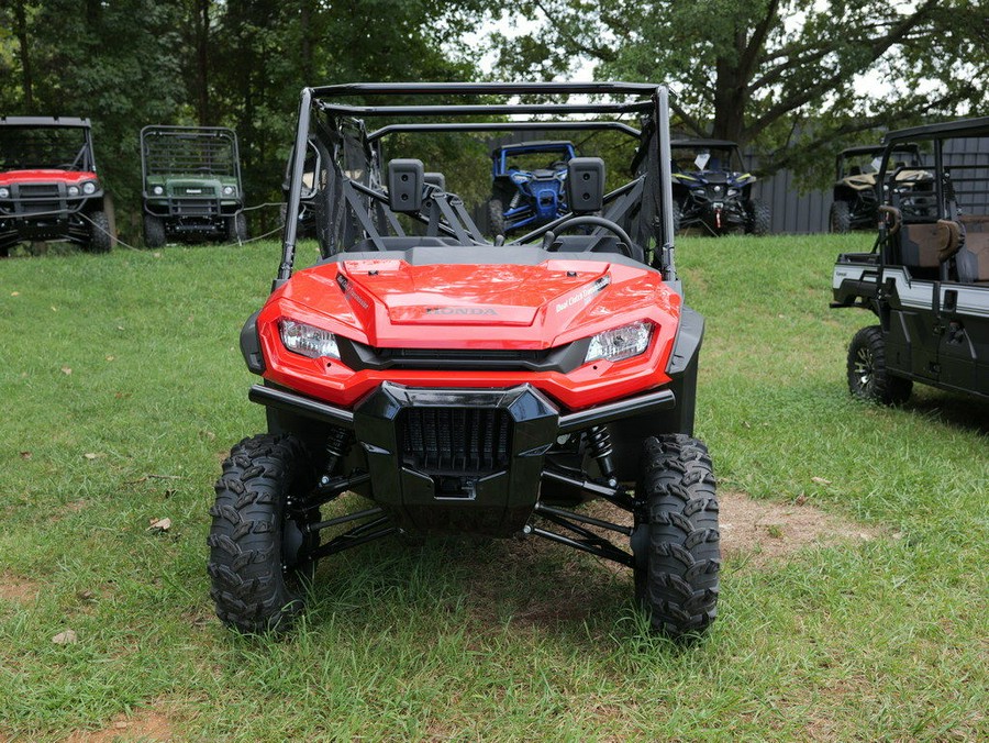 2023 Honda® Pioneer 1000-6 Deluxe Crew