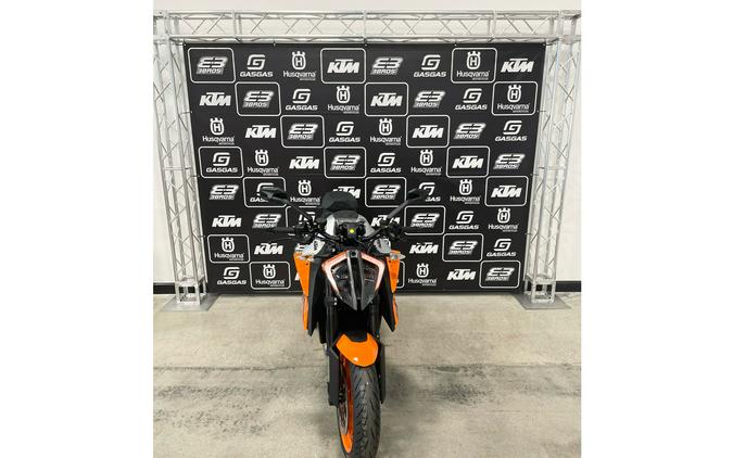 2023 KTM 1290 Super Duke R EVO