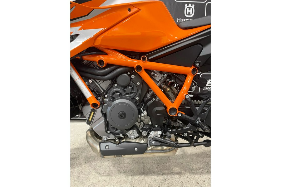 2023 KTM 1290 Super Duke R EVO