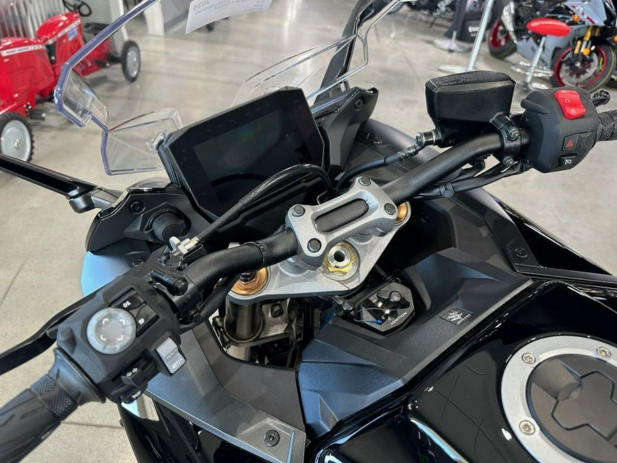 2024 Suzuki GSX-S1000GT