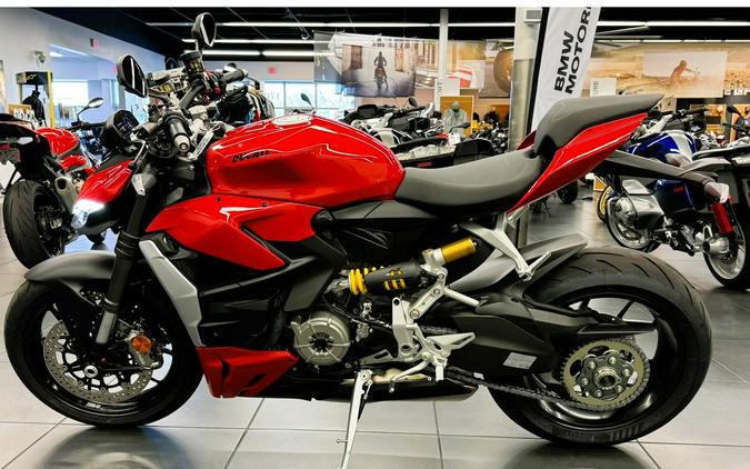 2024 Ducati Streetfighter V2 - Red