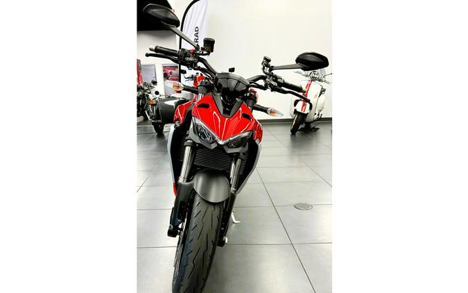 2024 Ducati Streetfighter V2 - Red