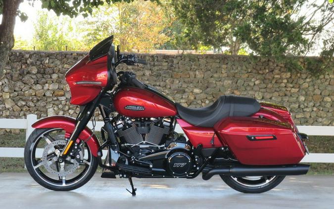 2025 Harley-Davidson FLHX - Street Glide