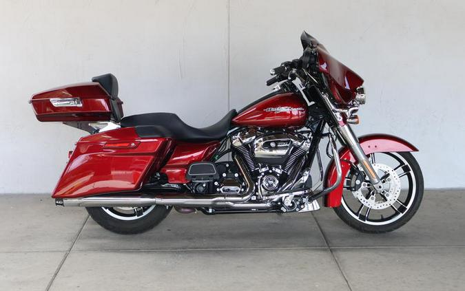 2017 Harley-Davidson® FLHXS - Street Glide® Special