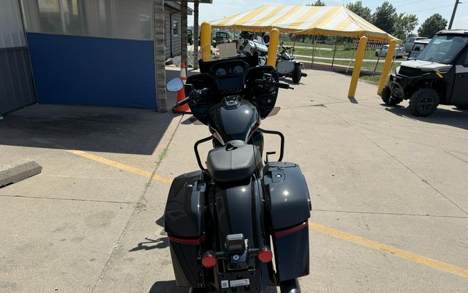 2026 Indian Motorcycle Challenger® Dark Horse® Signature Series