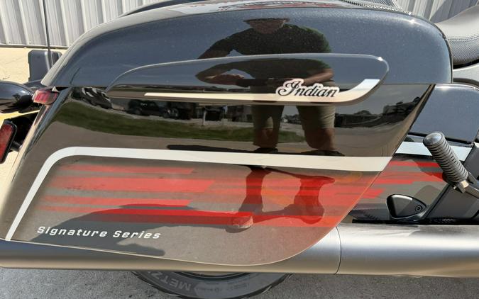 2026 Indian Motorcycle Challenger® Dark Horse® Signature Series