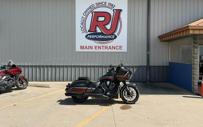 2026 Indian Motorcycle Challenger® Dark Horse® Signature Series