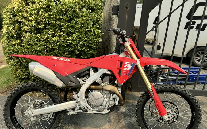 2025 Honda CRF450R Review [First Ride at Ironman Raceway]