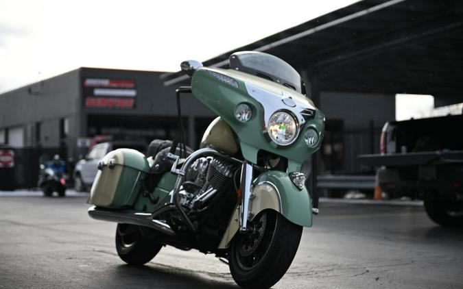 2019 Indian Motorcycle® Chieftain® Classic Icon Series Willow Green/Ivory Cream