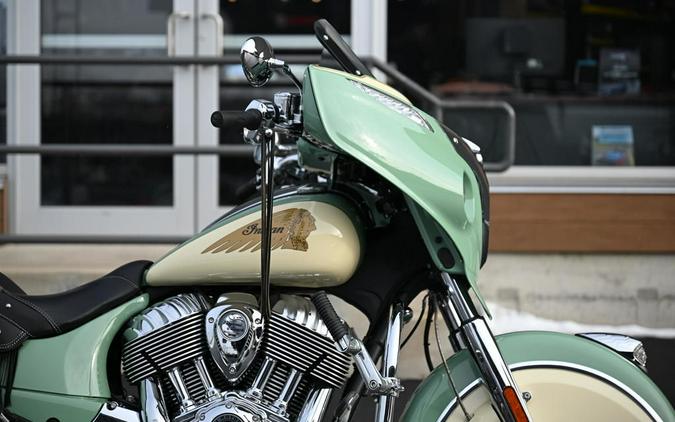 2019 Indian Motorcycle® Chieftain® Classic Icon Series Willow Green/Ivory Cream