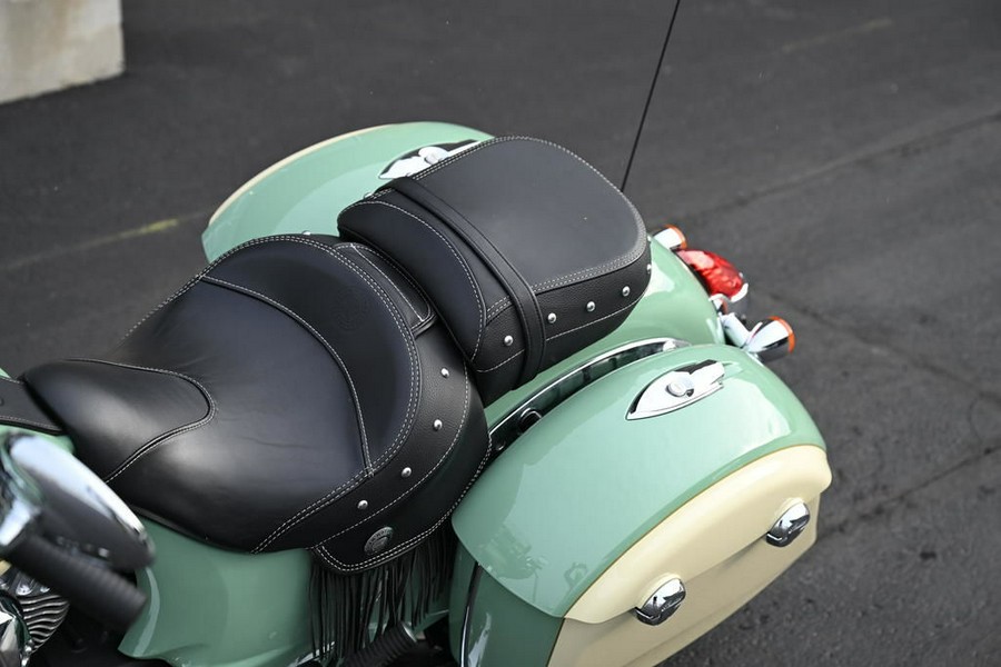 2019 Indian Motorcycle® Chieftain® Classic Icon Series Willow Green/Ivory Cream
