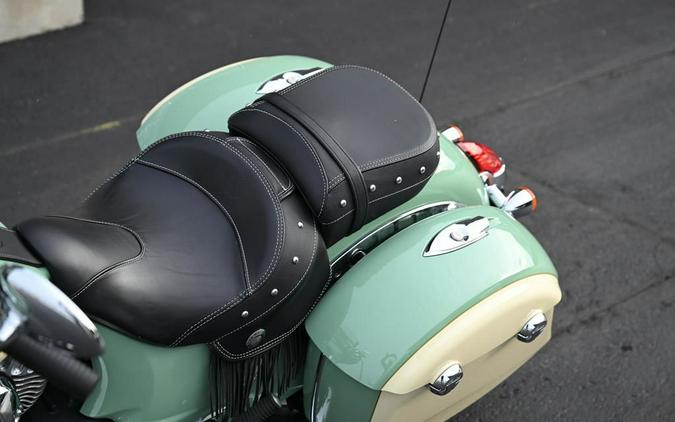 2019 Indian Motorcycle® Chieftain® Classic Icon Series Willow Green/Ivory Cream