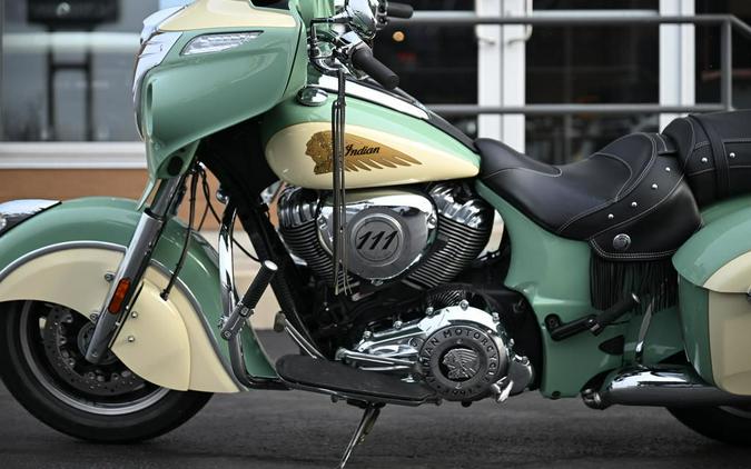 2019 Indian Motorcycle® Chieftain® Classic Icon Series Willow Green/Ivory Cream