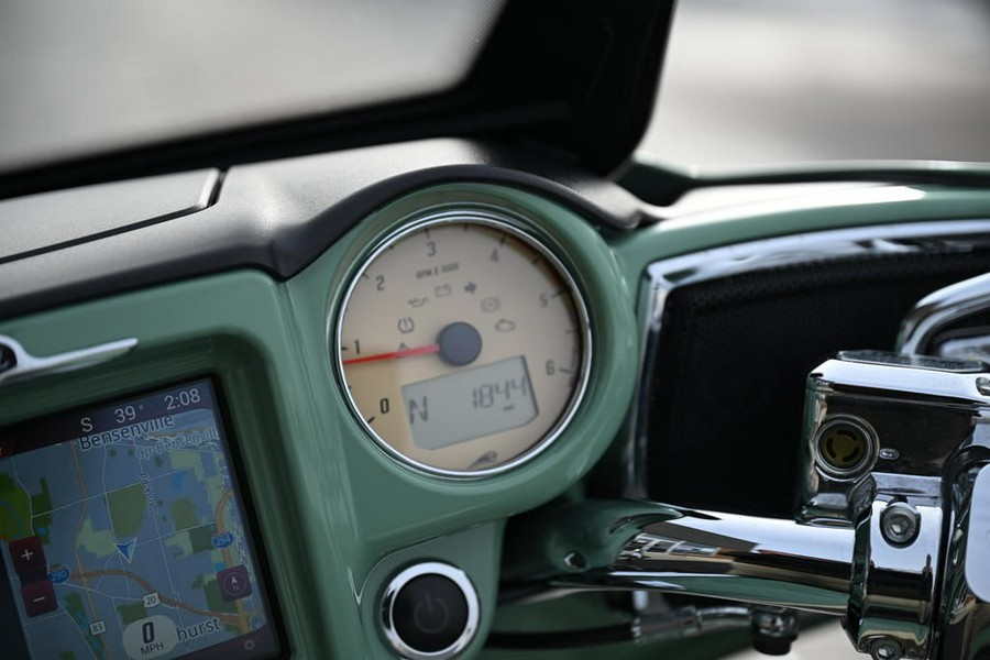 2019 Indian Motorcycle® Chieftain® Classic Icon Series Willow Green/Ivory Cream