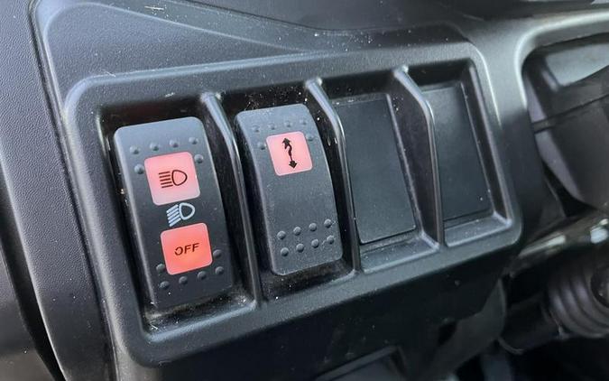 2024 Can-Am® Defender Limited HD10