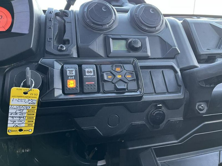 2024 Can-Am® Defender Limited HD10