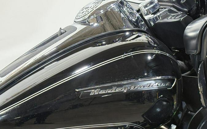 2016 Harley-Davidson Road Glide Ultra Vivid Black