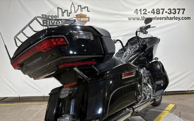 2016 Harley-Davidson Road Glide Ultra Vivid Black