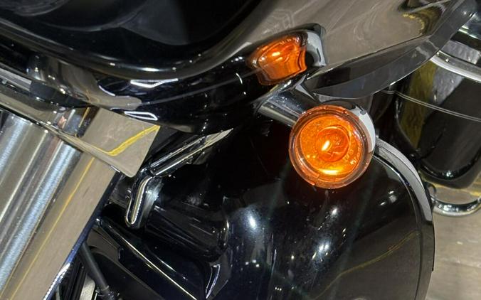2016 Harley-Davidson Road Glide Ultra Vivid Black
