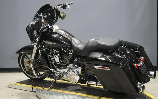 2018 Harley-Davidson Street Glide Vivid Black