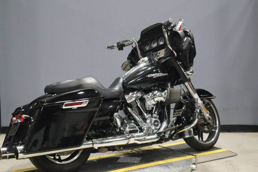 2018 Harley-Davidson Street Glide FLHX
