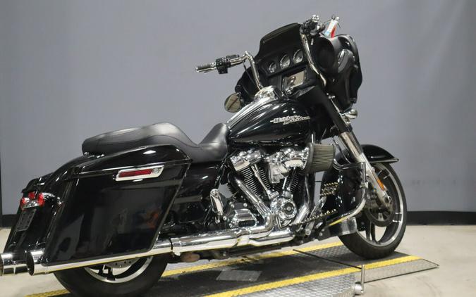 2018 Harley-Davidson Street Glide Vivid Black
