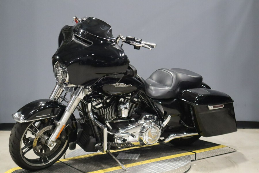 2018 Harley-Davidson Street Glide FLHX