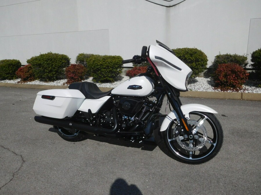 FLHX 2024 Street Glide®