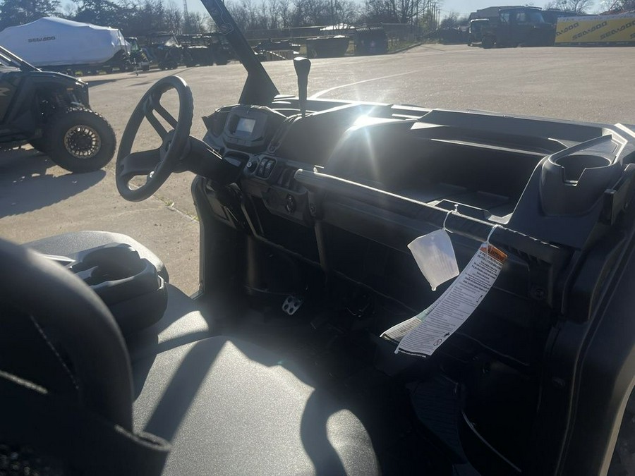 2026 Can-Am Defender DPS HD7