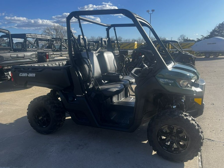2026 Can-Am Defender DPS HD7