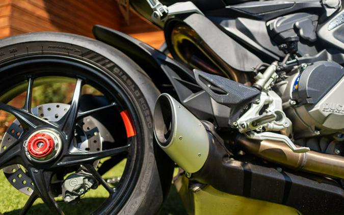 2024 Ducati STREETFIGHTER V2