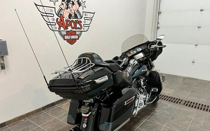 FLHTKSE 2015 CVO™ Ultra Limited