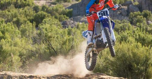 2018 Yamaha YZ450FX First Ride Review https://t.co/4qRC2rYjfs...