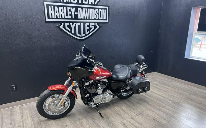2014 Harley-Davidson Sportster 1200 Custom