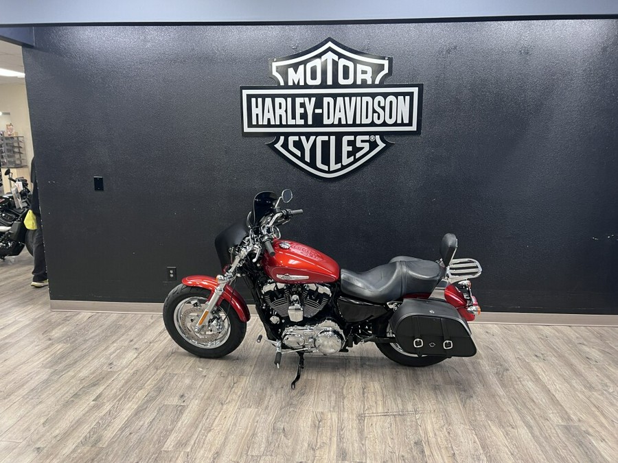2014 Harley-Davidson Sportster 1200 Custom
