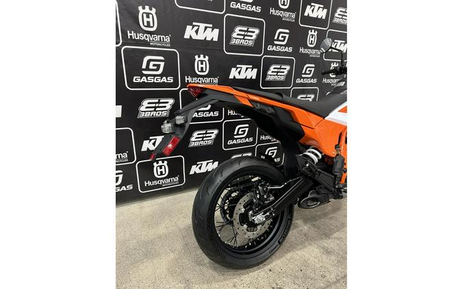 2026 KTM 390 SMC R