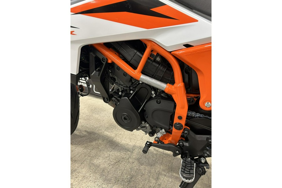 2026 KTM 390 SMC R