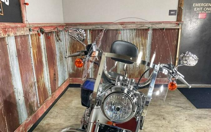 2015 Harley-Davidson® FLD - Dyna® Switchback™